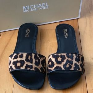 NIB - Michael Kors Slide Sandals Leopard Size 5.5